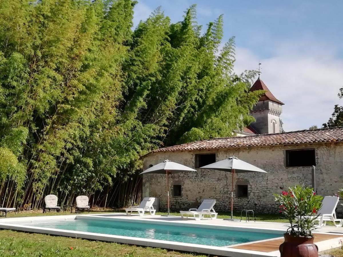Chateau Des Salles Saint-Fort-sur-Gironde Eksteriør billede