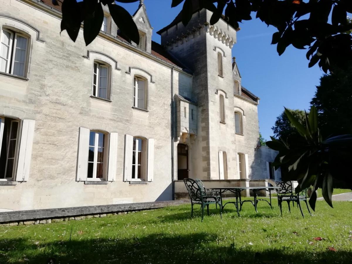 Chateau Des Salles Saint-Fort-sur-Gironde Eksteriør billede