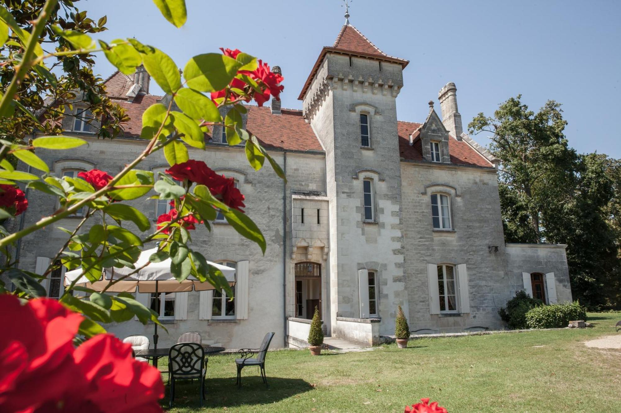 Chateau Des Salles Saint-Fort-sur-Gironde Eksteriør billede