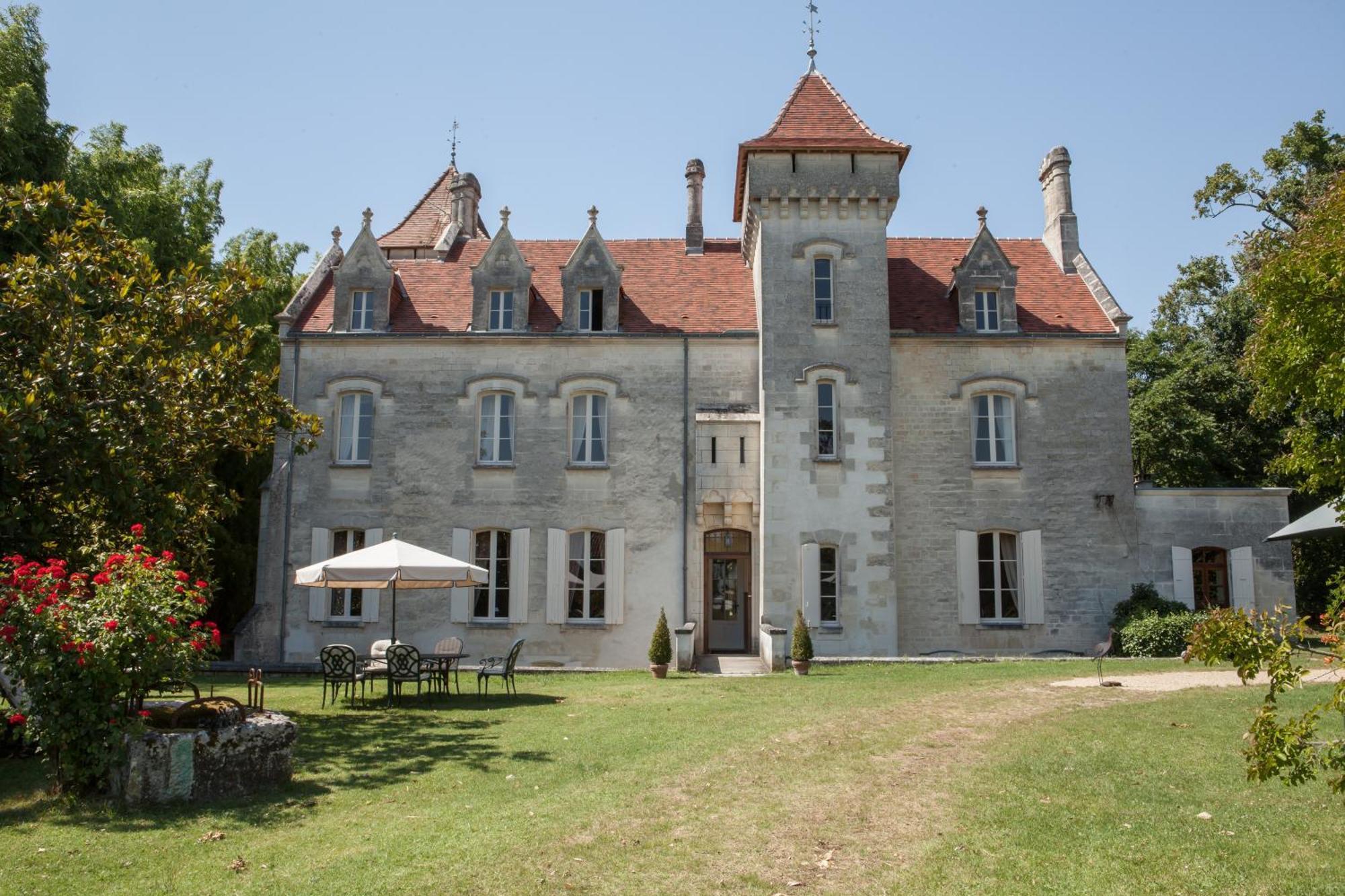 Chateau Des Salles Saint-Fort-sur-Gironde Eksteriør billede