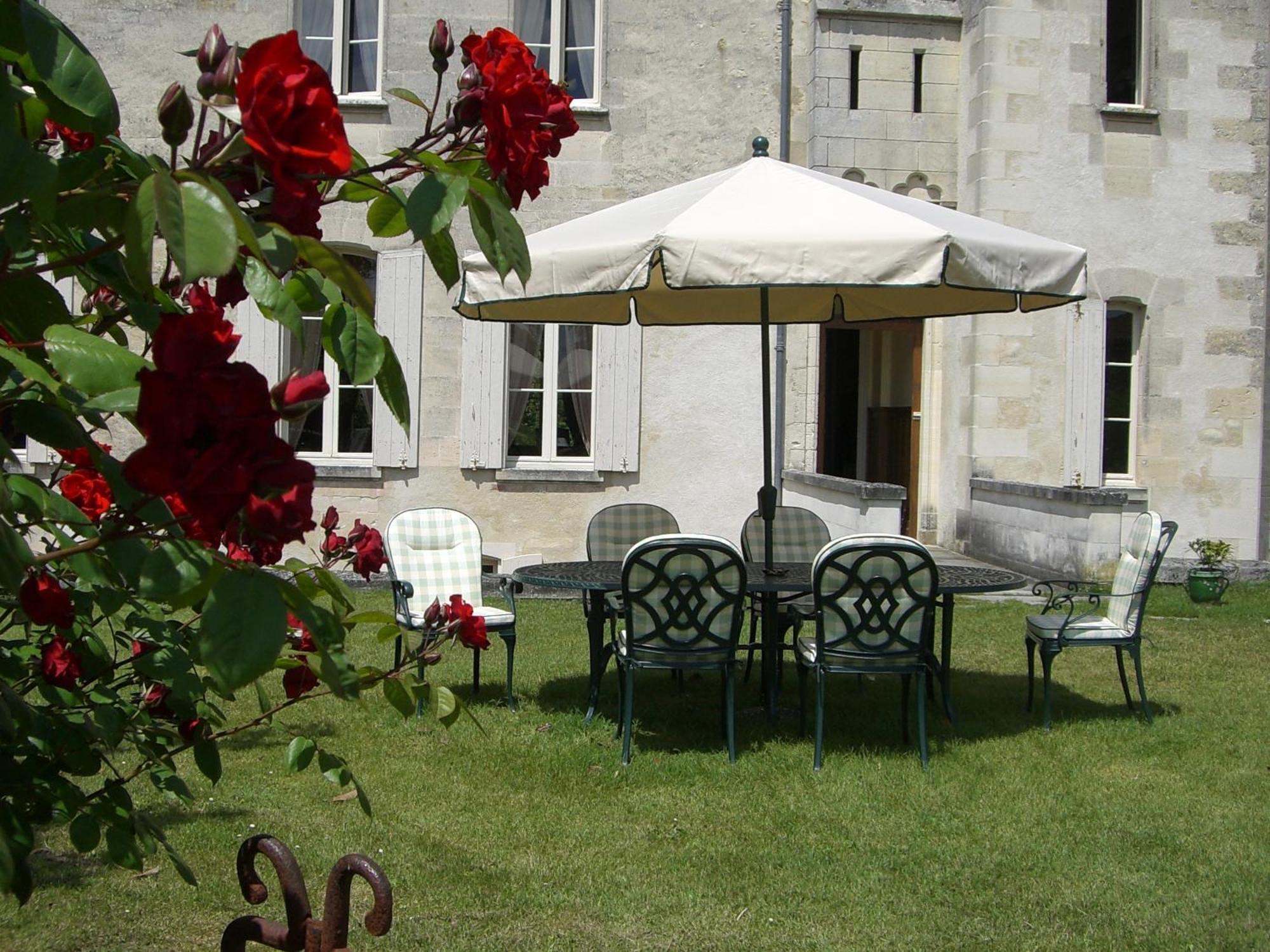 Chateau Des Salles Saint-Fort-sur-Gironde Eksteriør billede
