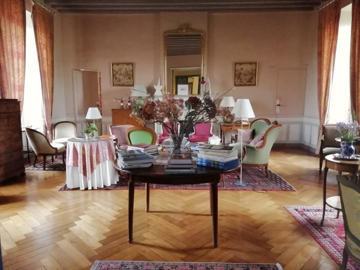 Chateau Des Salles Saint-Fort-sur-Gironde Eksteriør billede